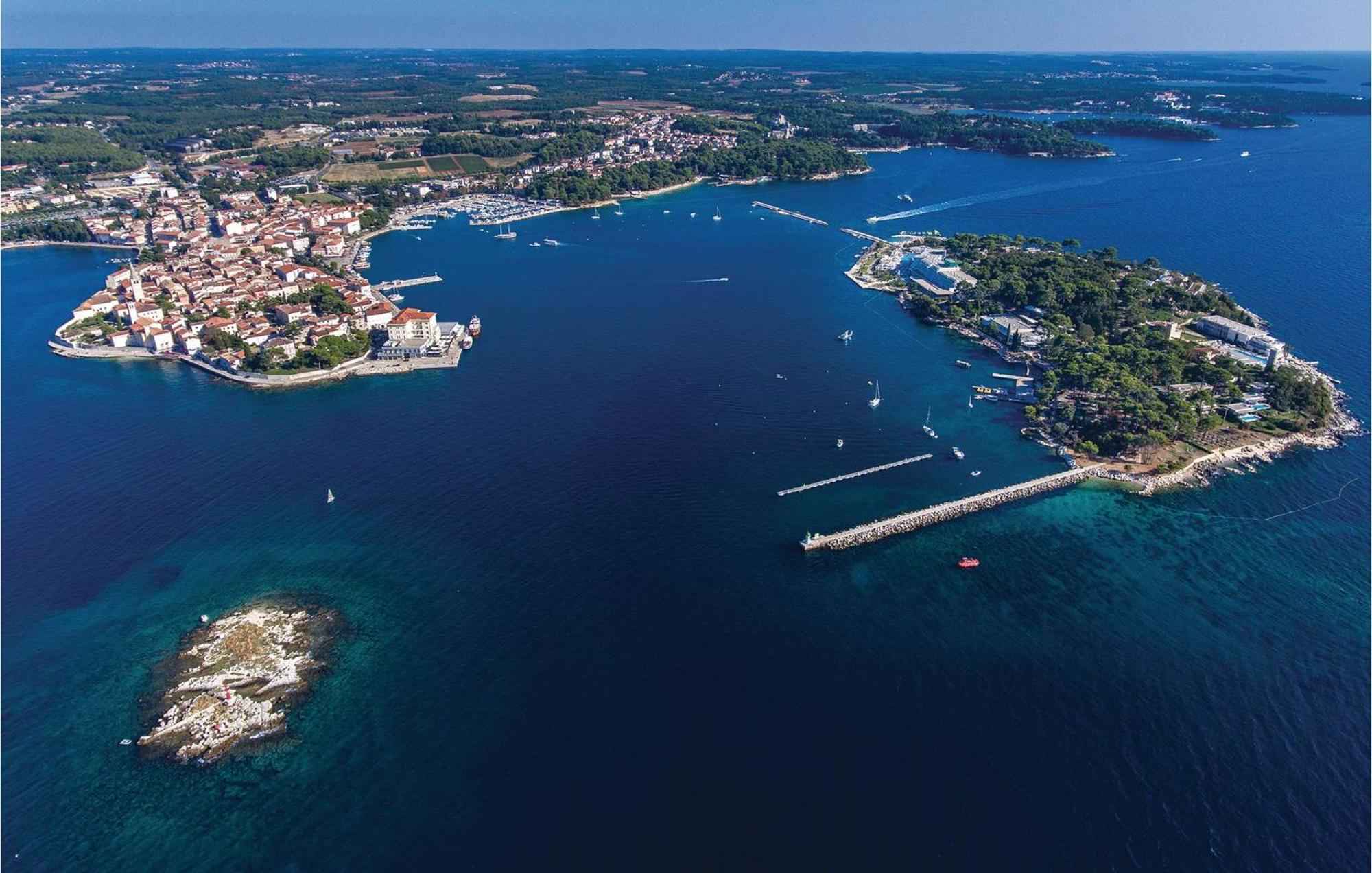 Cozy Apartment In Porec With Wifi 外观 照片